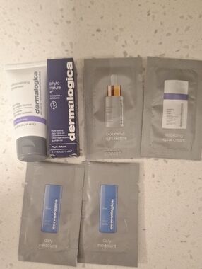 dermalogica Sample Skincare Set